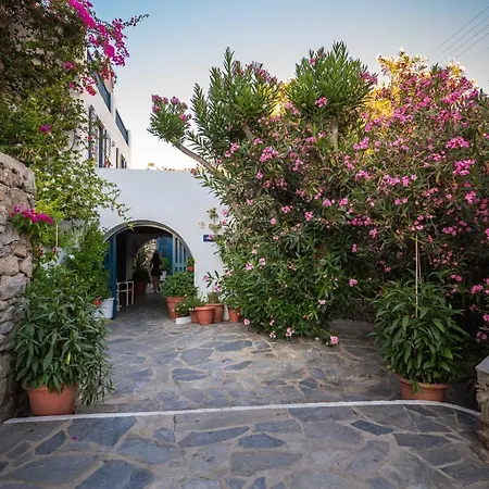 Callisti With Pool View And Calypso Upper Floor With Sea View Mykonos Town