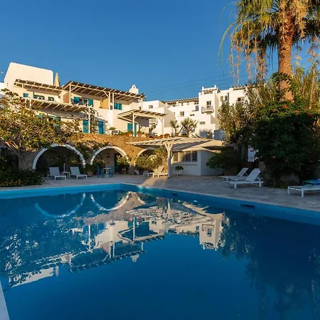 Callisti With Pool View And Calypso Upper Floor With Sea View Mykonos Town
