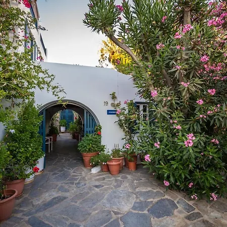 Apartment Callisti With Pool View And Calypso Upper Floor With Sea View Mykonos Town