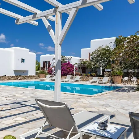 Callisti With Pool View And Calypso Upper Floor With Sea View Apartment