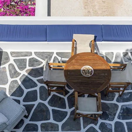Callisti With Pool View And Calypso Upper Floor With Sea View Mykonos Town