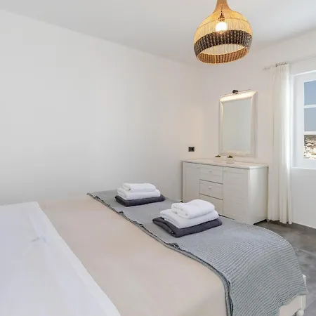 Callisti With Pool View And Calypso Upper Floor With Sea View